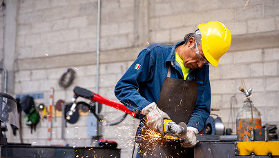 Instalaciones y empleados trabajando de Telener 360 16